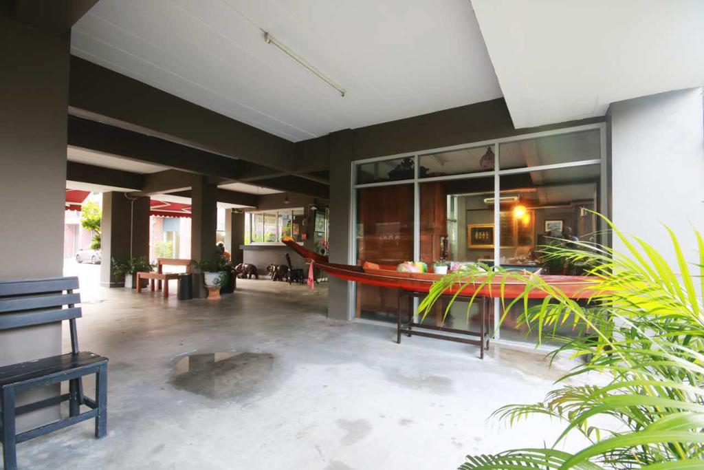 Namnon Place Nonthaburi Extérieur photo