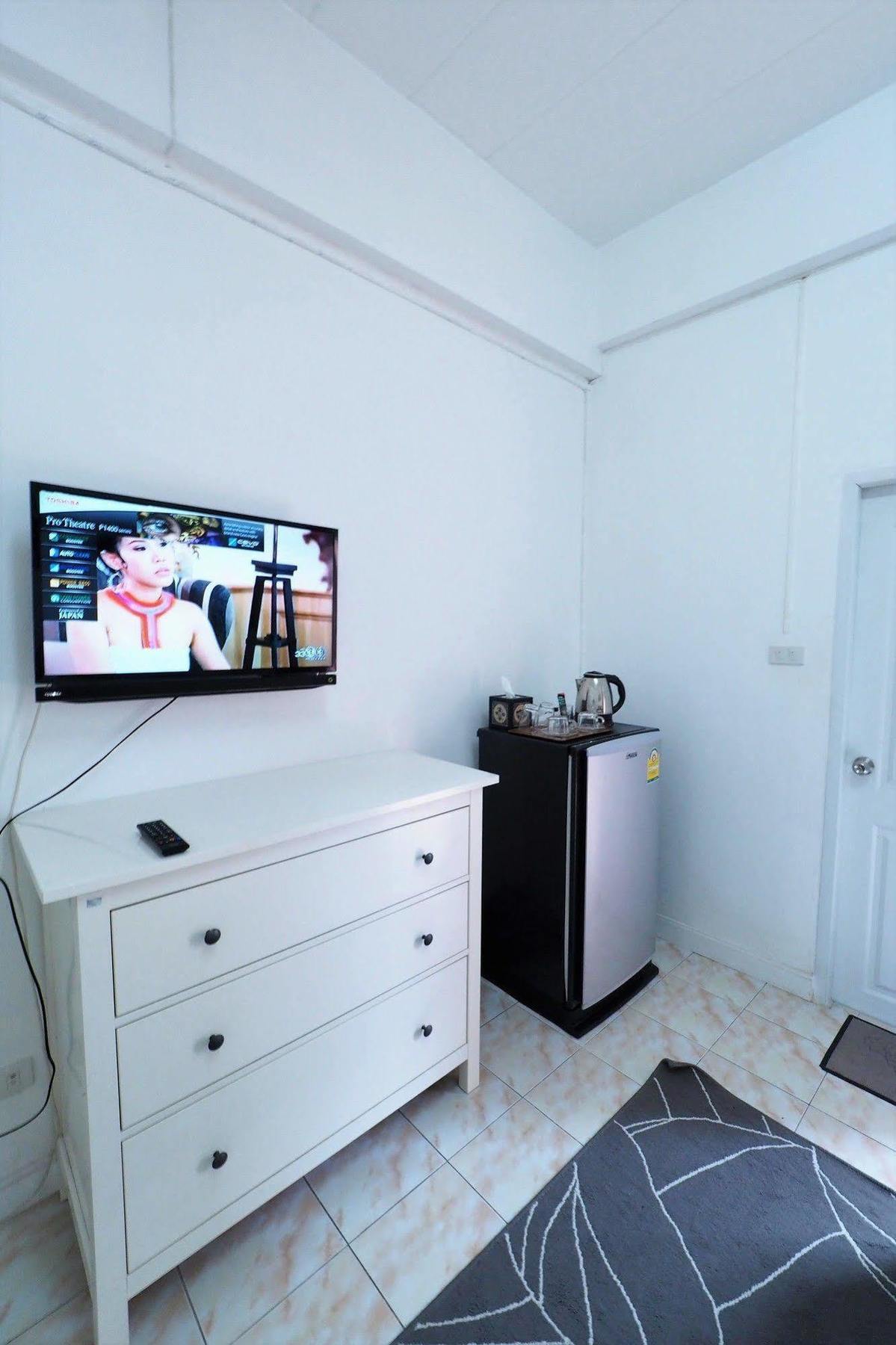 Namnon Place Nonthaburi Extérieur photo