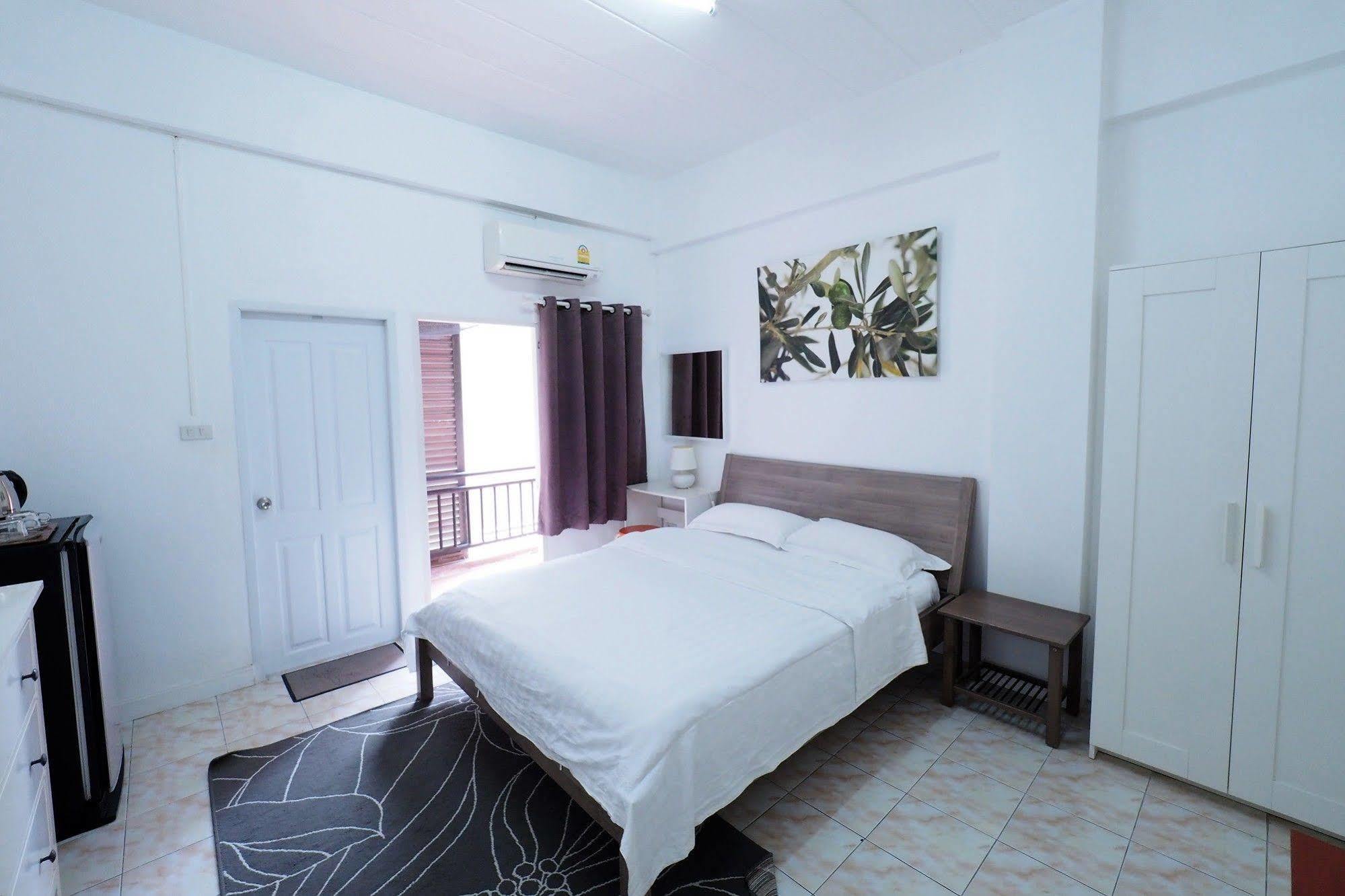 Namnon Place Nonthaburi Extérieur photo